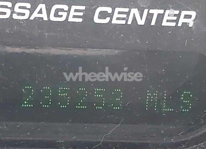 Photo 7 of 2002 Ford Explorer EDDIE BAUER (VIN 1FMZU74E82UA67267)