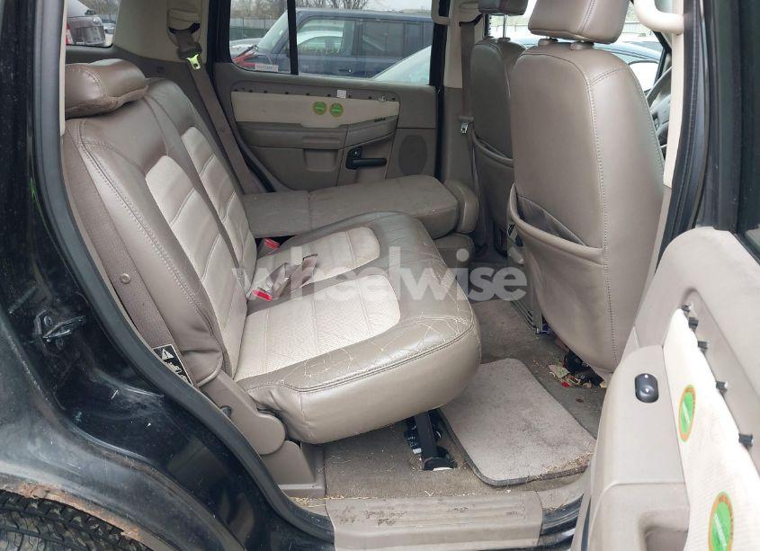 Photo 8 of 2002 Ford Explorer EDDIE BAUER (VIN 1FMZU74E82UA67267)