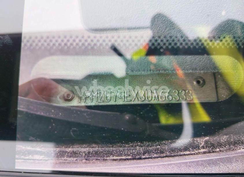 Photo 9 of 2003 Ford Explorer EDDIE BAUER (VIN 1FMZU74EX3UA66333)