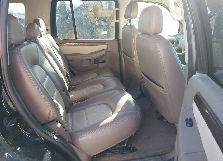 Photo 8 of 2004 Ford Explorer EDDIE BAUER (VIN 1FMZU74K74UB78448)