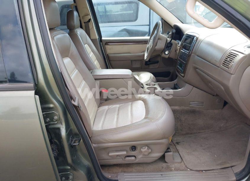 Photo 5 of 2004 Ford Explorer EDDIE BAUER (VIN 1FMZU74K94UB44804)