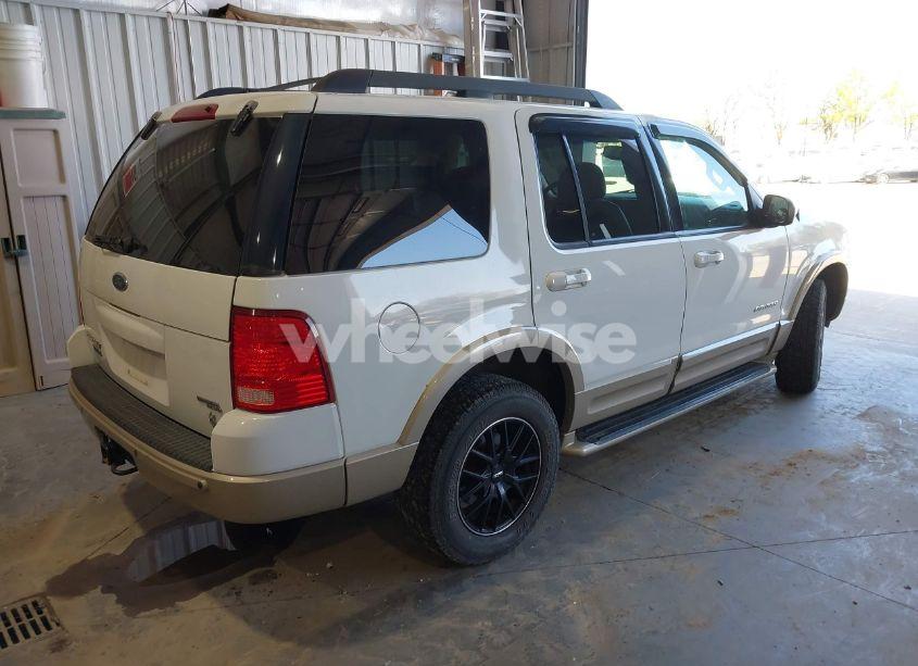 Photo 4 of 2005 Ford Explorer EDDIE BAUER (VIN 1FMZU74W15UB43523)