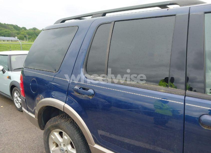 Photo 12 of 2004 Ford Explorer EDDIE BAUER (VIN 1FMZU74W94UB24409)