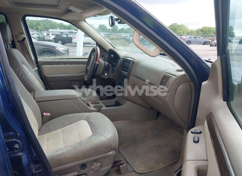 Photo 5 of 2004 Ford Explorer EDDIE BAUER (VIN 1FMZU74W94UB24409)