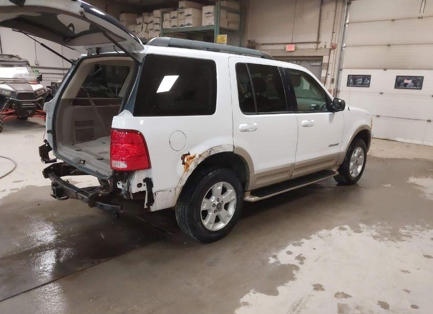 Photo 4 of 2005 Ford Explorer EDDIE BAUER (VIN 1FMZU74WX5ZA47845)