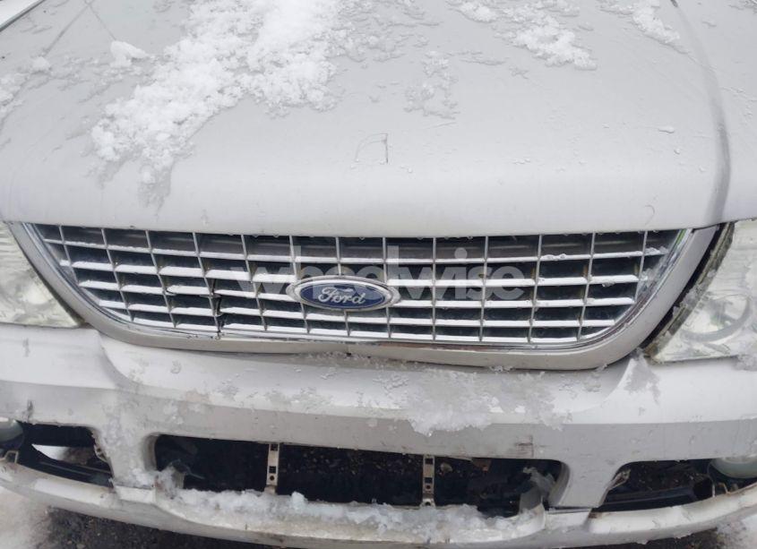 Photo 10 of 2003 Ford Explorer LIMITED (VIN 1FMZU75K23UC27097)