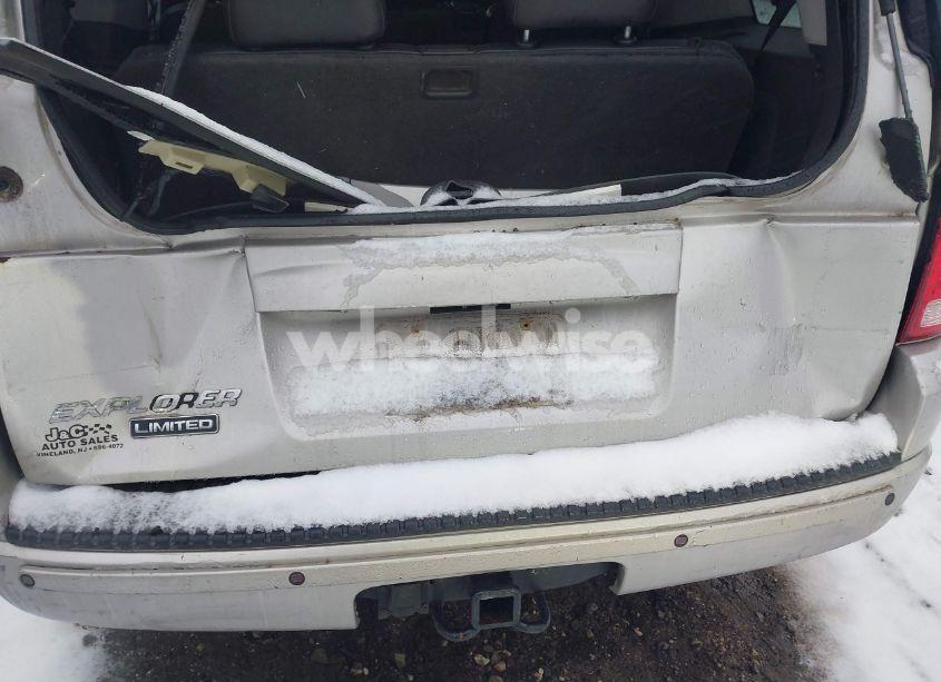 Photo 6 of 2003 Ford Explorer LIMITED (VIN 1FMZU75K23UC27097)