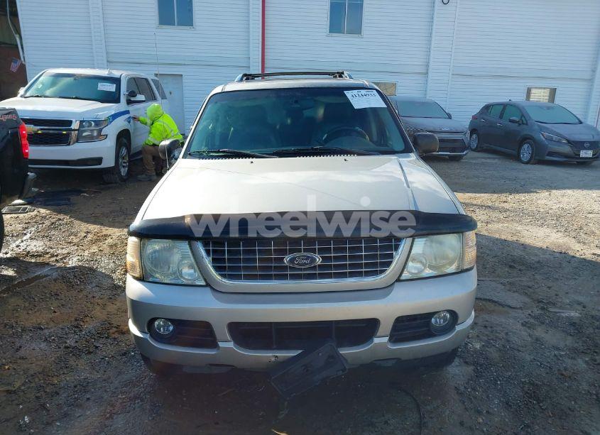 Photo 12 of 2004 Ford Explorer LIMITED (VIN 1FMZU75K44UA59805)