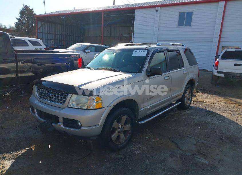 Photo 2 of 2004 Ford Explorer LIMITED (VIN 1FMZU75K44UA59805)