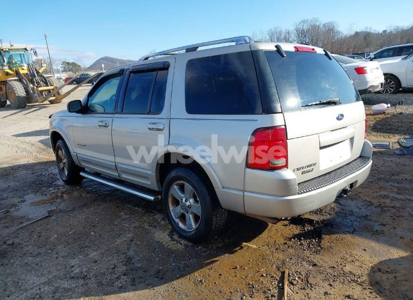 Photo 3 of 2004 Ford Explorer LIMITED (VIN 1FMZU75K44UA59805)