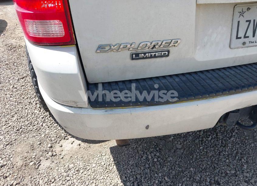 Photo 6 of 2004 Ford Explorer LIMITED (VIN 1FMZU75K84ZA92292)