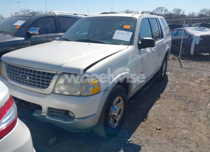 Photo 2 of 2002 Ford Explorer LIMITED (VIN 1FMZU75W82ZA41410)