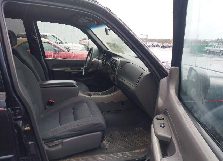 Photo 5 of 2001 Ford Explorer SPORT TRAC (VIN 1FMZU77E11UC70933)