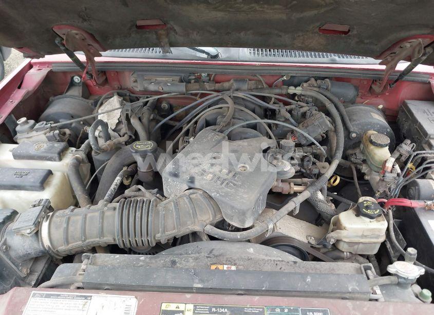 Photo 10 of 2002 Ford Explorer SPORT TRAC (VIN 1FMZU77E12UD41808)