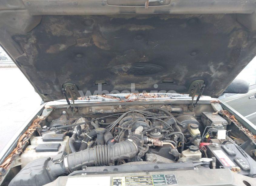 Photo 10 of 2003 Ford Explorer SPORT TRAC XLS/XLT (VIN 1FMZU77E13UC32685)