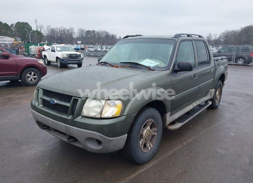 Photo 2 of 2003 Ford Explorer SPORT TRAC XLS/XLT (VIN 1FMZU77E13UC32685)