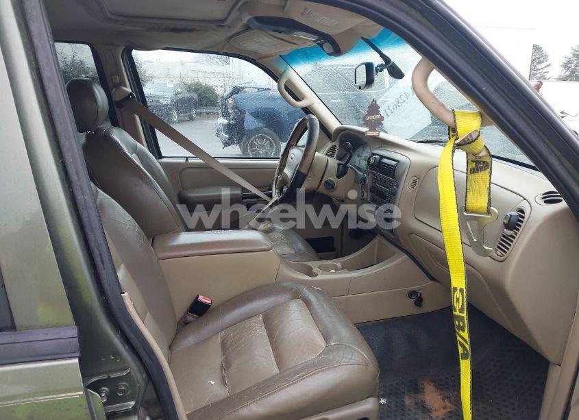 Photo 5 of 2003 Ford Explorer SPORT TRAC XLS/XLT (VIN 1FMZU77E13UC32685)