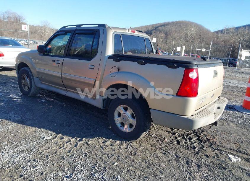 Photo 3 of 2002 Ford Explorer SPORT TRAC (VIN 1FMZU77E22UB86217)