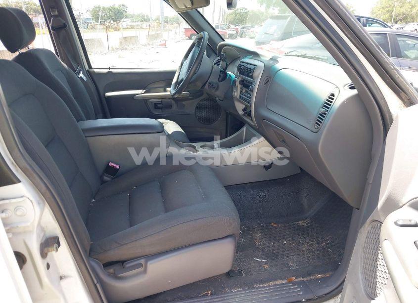 Photo 5 of 2002 Ford Explorer SPORT TRAC (VIN 1FMZU77E22UD24886)