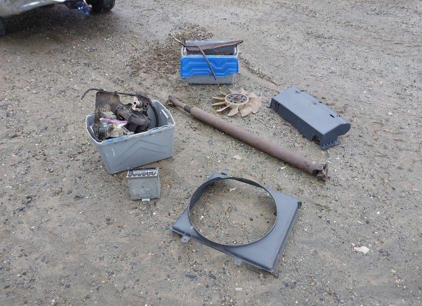 Photo 12 of 2002 Ford Explorer SPORT TRAC (VIN 1FMZU77E22UD39162)