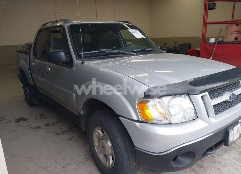 2002 Ford Explorer SPORT TRAC (VIN 1FMZU77E32UB44347) main photo