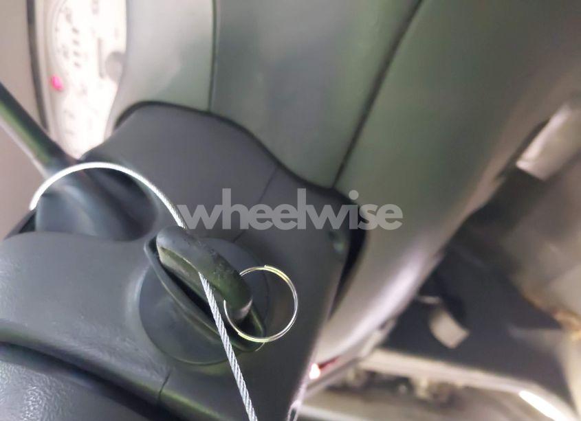 Photo 11 of 2002 Ford Explorer SPORT TRAC (VIN 1FMZU77E32UB44347)