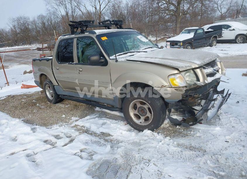 2003 Ford Explorer SPORT TRAC XLS/XLT (VIN 1FMZU77E33UA31967) main photo