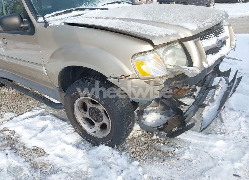 Photo 13 of 2003 Ford Explorer SPORT TRAC XLS/XLT (VIN 1FMZU77E33UA31967)