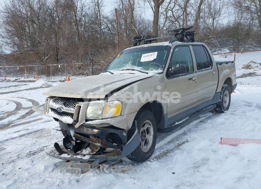 Photo 2 of 2003 Ford Explorer SPORT TRAC XLS/XLT (VIN 1FMZU77E33UA31967)