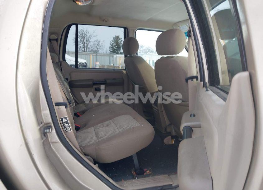 Photo 8 of 2003 Ford Explorer SPORT TRAC XLS/XLT (VIN 1FMZU77E33UA31967)