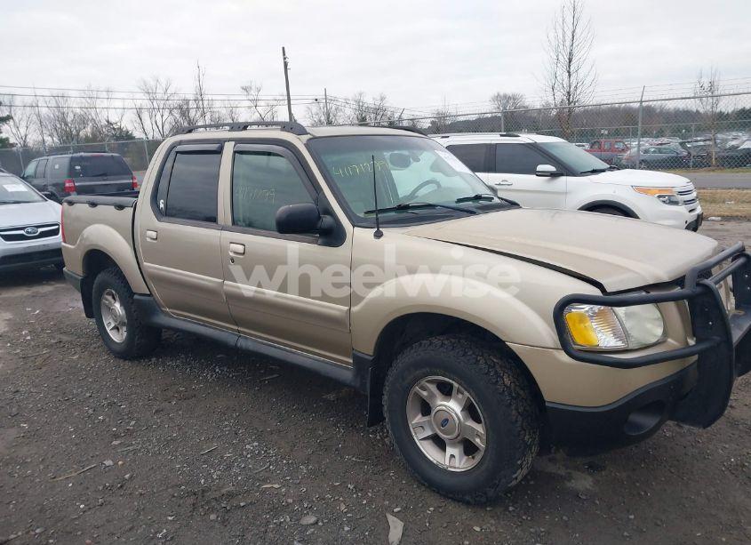 2003 Ford Explorer SPORT TRAC XLS/XLT (VIN 1FMZU77E33UB19417) main photo