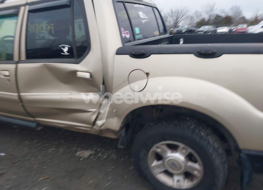 Photo 6 of 2003 Ford Explorer SPORT TRAC XLS/XLT (VIN 1FMZU77E33UB19417)