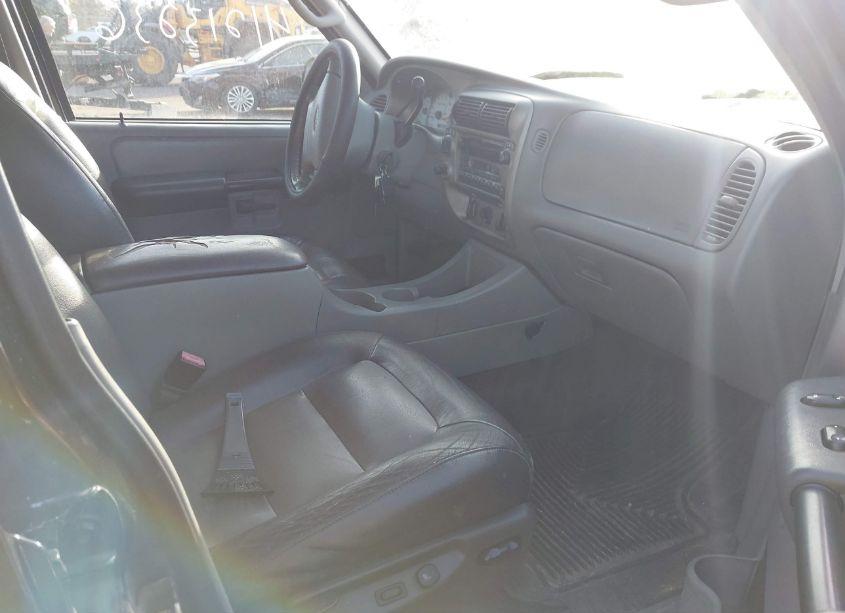 Photo 5 of 2003 Ford Explorer SPORT TRAC XLS/XLT (VIN 1FMZU77E33UB66740)