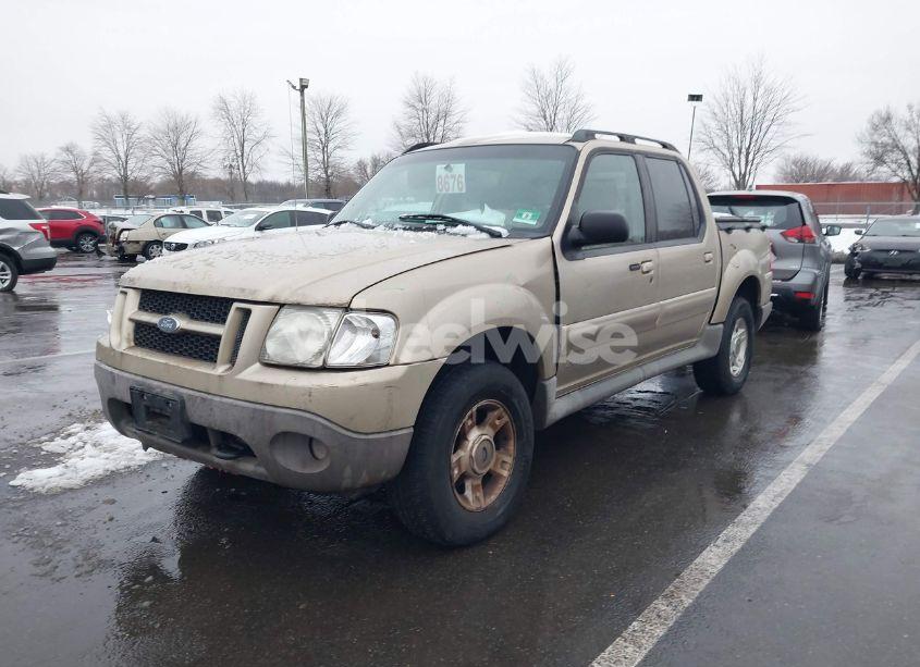 Photo 2 of 2002 Ford Explorer SPORT TRAC (VIN 1FMZU77E52UB75812)
