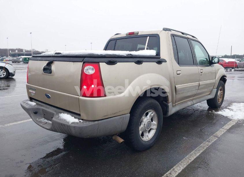 Photo 4 of 2002 Ford Explorer SPORT TRAC (VIN 1FMZU77E52UB75812)