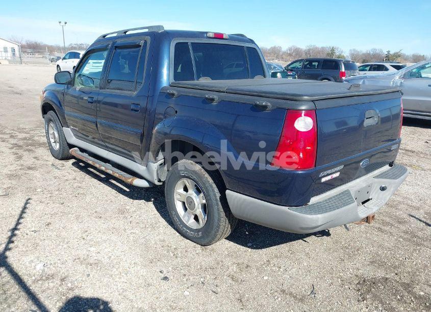 Photo 3 of 2002 Ford Explorer SPORT TRAC (VIN 1FMZU77E52UC57622)