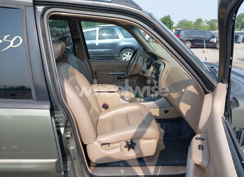 Photo 5 of 2002 Ford Explorer SPORT TRAC (VIN 1FMZU77E62UB76225)