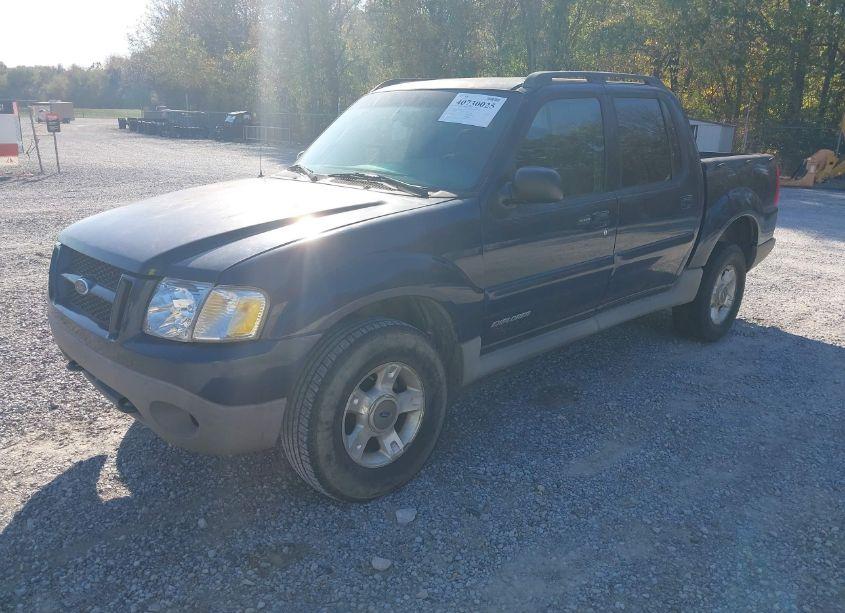 Photo 2 of 2002 Ford Explorer SPORT TRAC (VIN 1FMZU77E62UD43098)