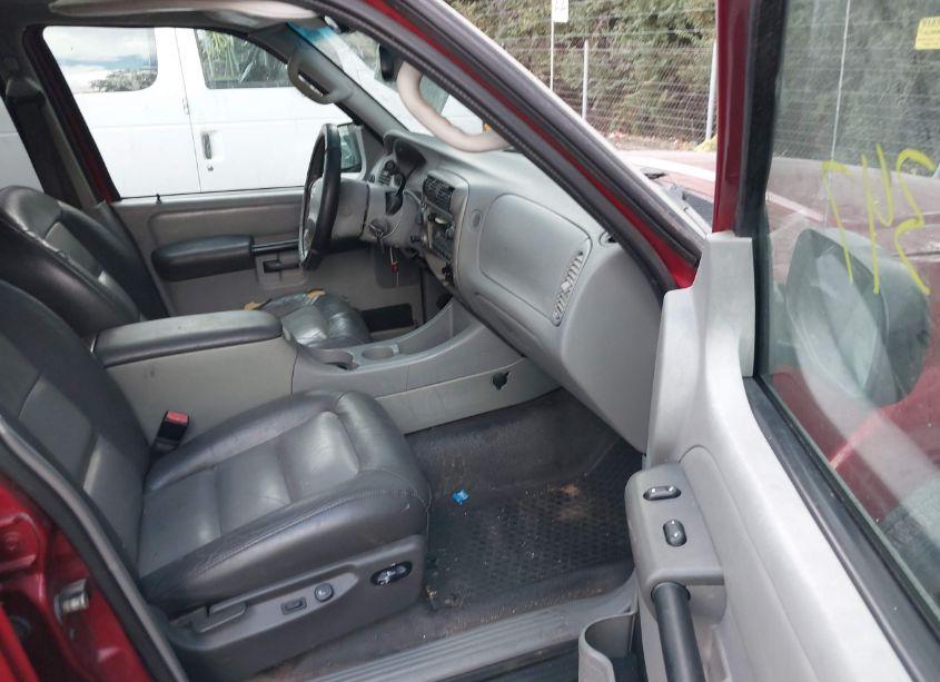 Photo 5 of 2003 Ford Explorer SPORT TRAC XLS/XLT (VIN 1FMZU77E63UA39545)
