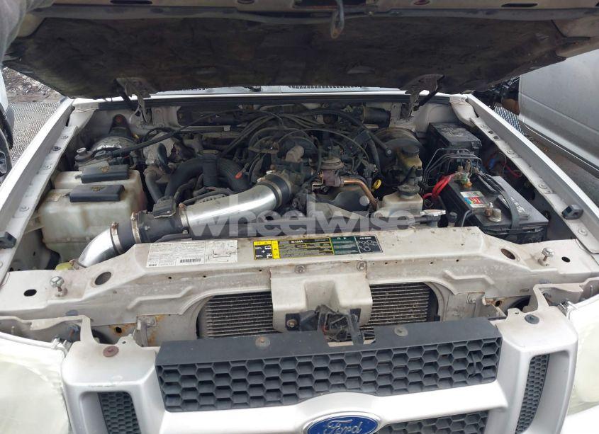 Photo 10 of 2003 Ford Explorer SPORT TRAC XLS/XLT (VIN 1FMZU77E63UC31712)