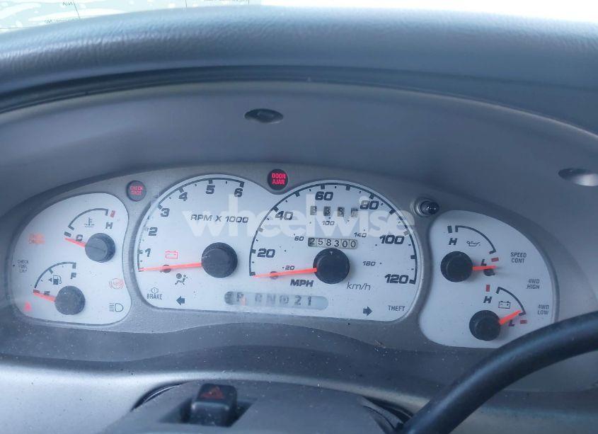 Photo 7 of 2002 Ford Explorer SPORT TRAC (VIN 1FMZU77E82UD15626)