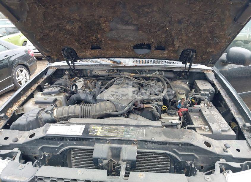 Photo 10 of 2002 Ford Explorer SPORT TRAC (VIN 1FMZU77E82UD42938)