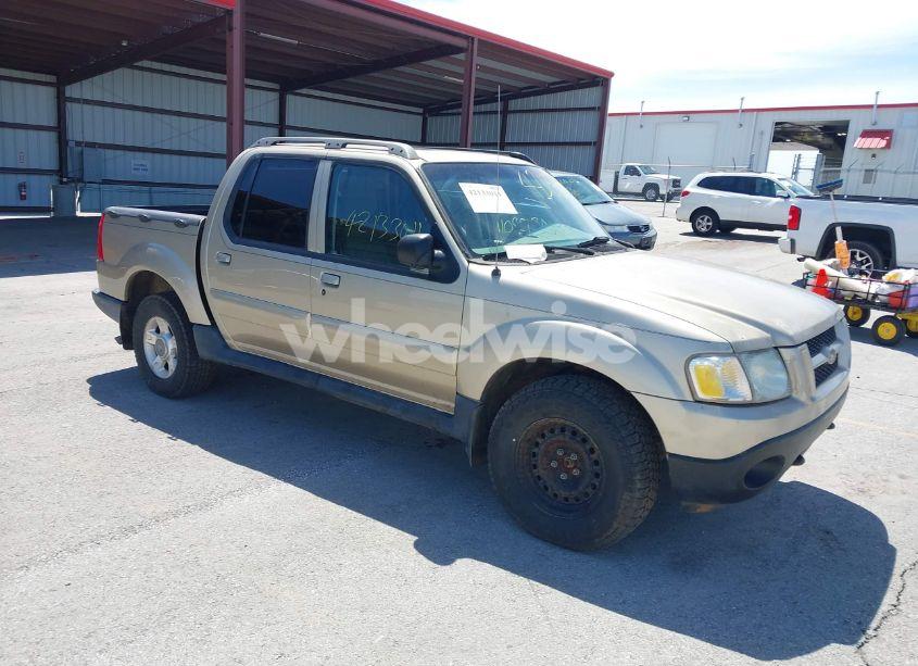 2003 Ford Explorer SPORT TRAC XLS/XLT (VIN 1FMZU77E83UA65631) main photo