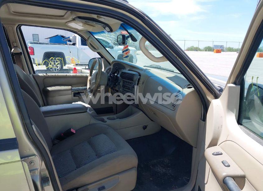 Photo 5 of 2003 Ford Explorer SPORT TRAC XLS/XLT (VIN 1FMZU77E83UA65631)