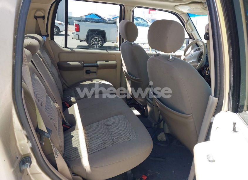 Photo 8 of 2003 Ford Explorer SPORT TRAC XLS/XLT (VIN 1FMZU77E83UA65631)