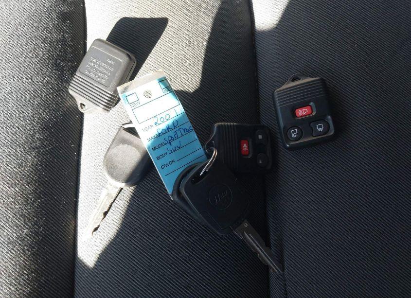 Photo 8 of 2001 Ford Explorer SPORT TRAC (VIN 1FMZU77E91UB46389)