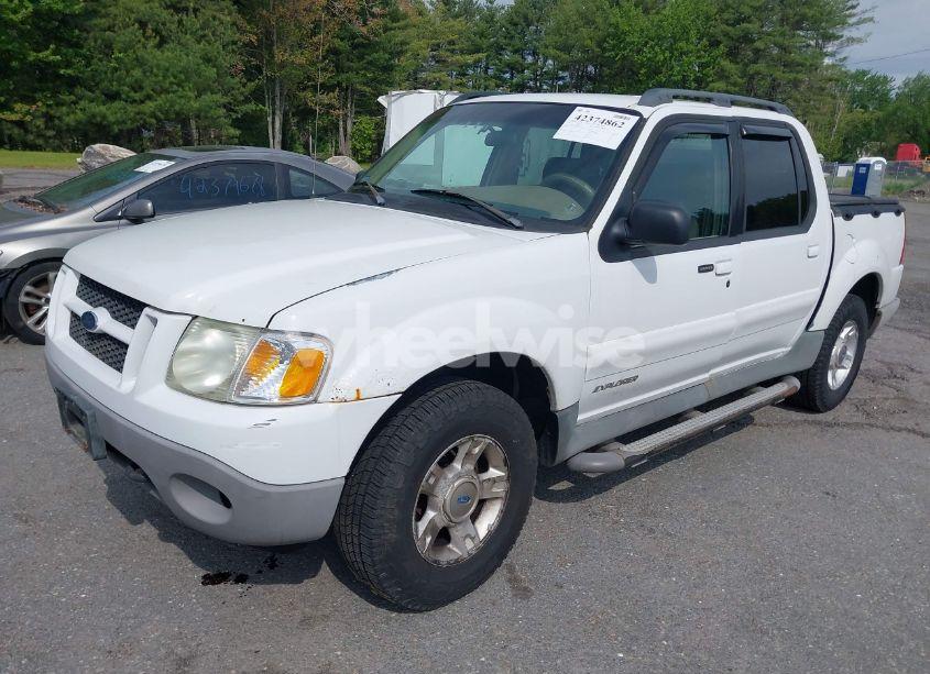 Photo 2 of 2002 Ford Explorer SPORT TRAC (VIN 1FMZU77E92UB70693)