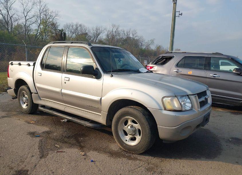 2002 Ford Explorer SPORT TRAC (VIN 1FMZU77EX2UD24702) main photo