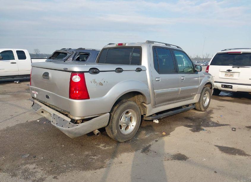 Photo 4 of 2002 Ford Explorer SPORT TRAC (VIN 1FMZU77EX2UD24702)