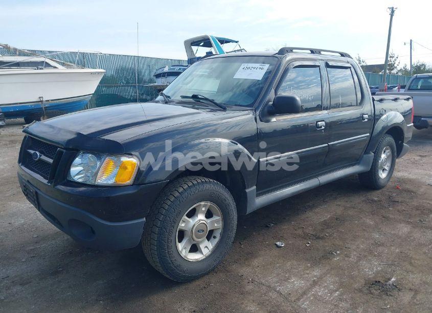 Photo 2 of 2003 Ford Explorer SPORT TRAC XLS/XLT (VIN 1FMZU77EX3UB99153)